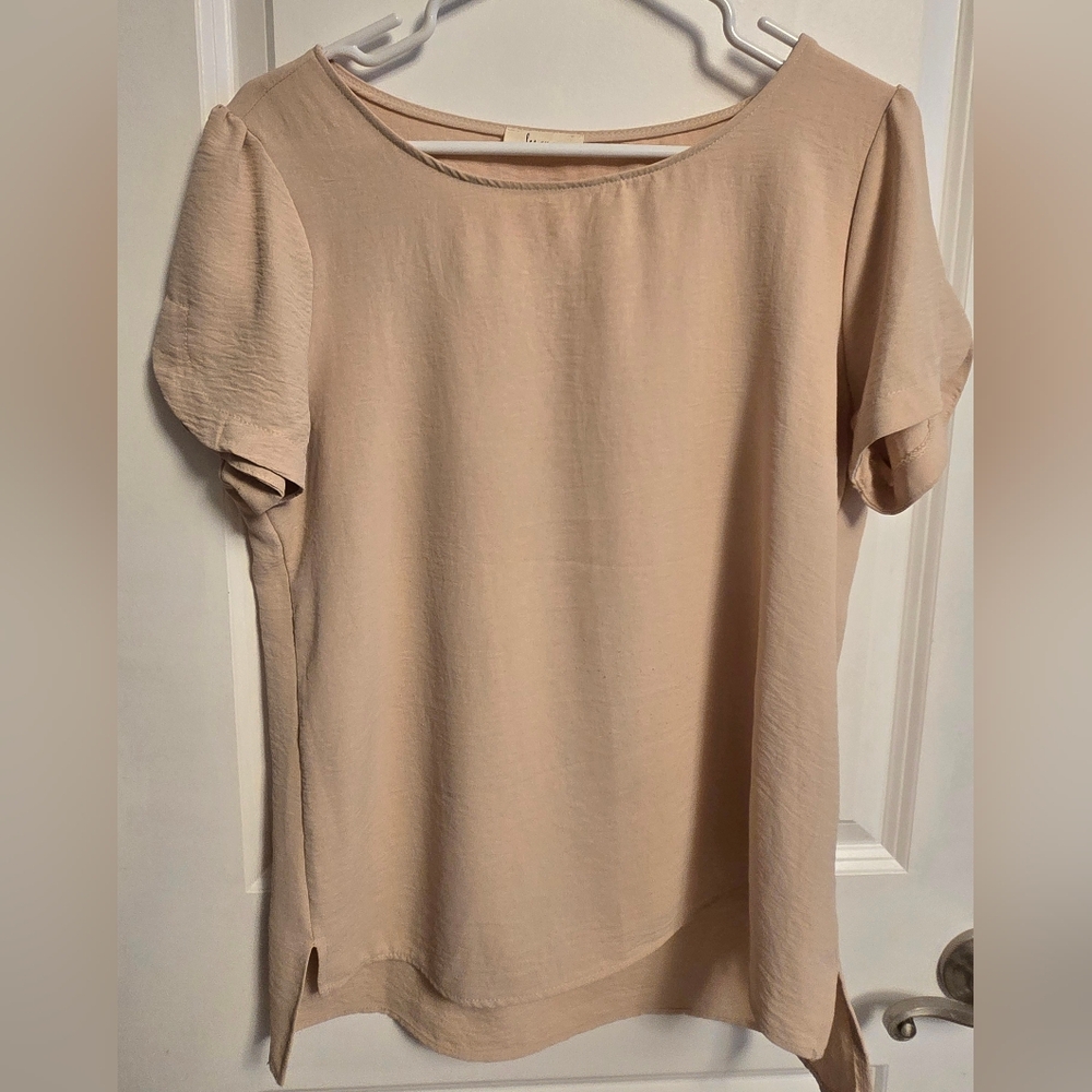 Neutral Top - Picture 2 of 3